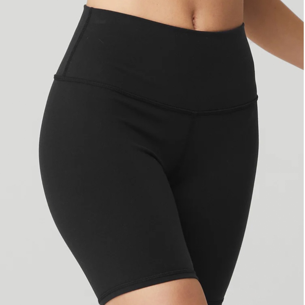 ALO Yoga 7'' High-Waist Biker Short #1